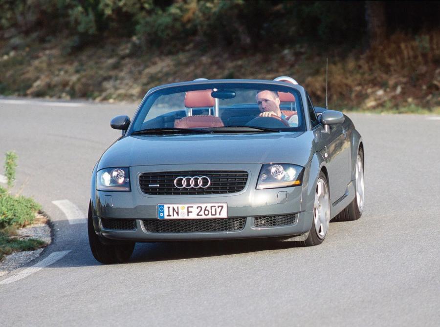  Audi TT Roadster (8N) 1999 года  (WW) (фото 2 из 37)